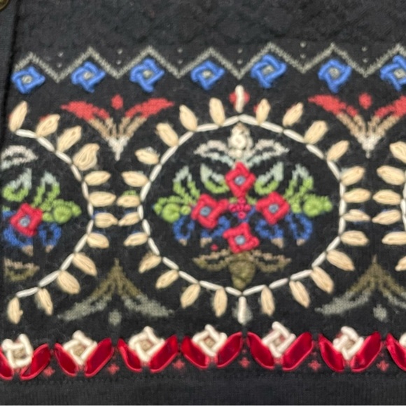 NEW Carson Sweater Cardigan Coat Black Floral Embroidered Womens Small Wool - Picture 12 of 15